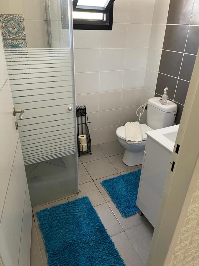 Housing Unit In The Moshav Apartman Mishmār Hāyardin Kültér fotó